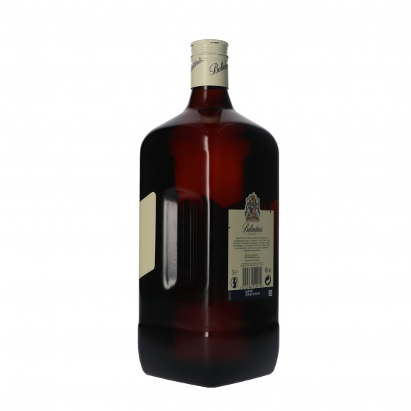 Whisky, 2 l. Ballantine' s